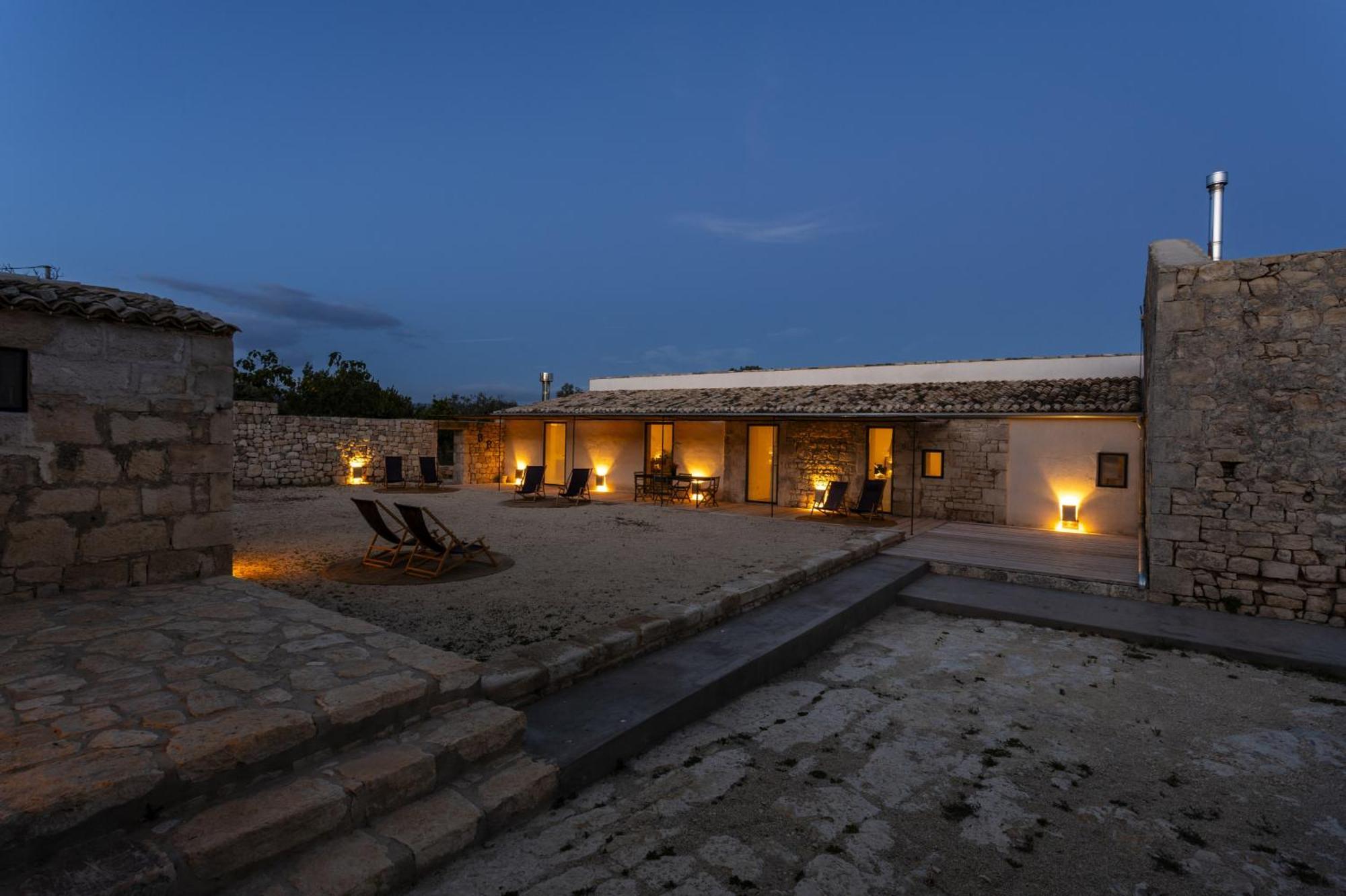 Casa Sisti - Isulatravel Villa Rosolini Exterior photo